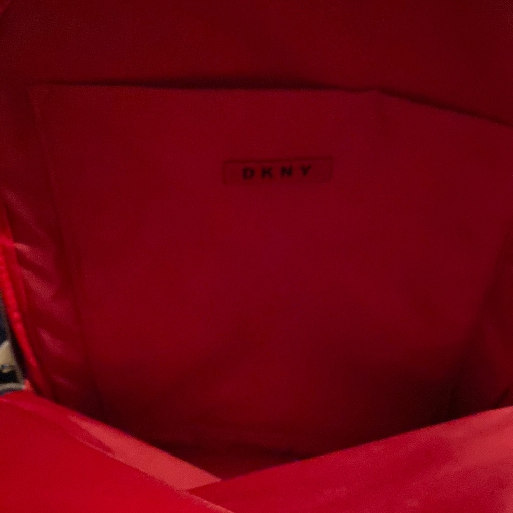 DKNY NWOT Blue Leather backpack - Picture 5 of 6